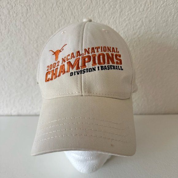 NIKE UT Longhorn 2002 Mens NCAA National Champions Division 1 Baseball Cap